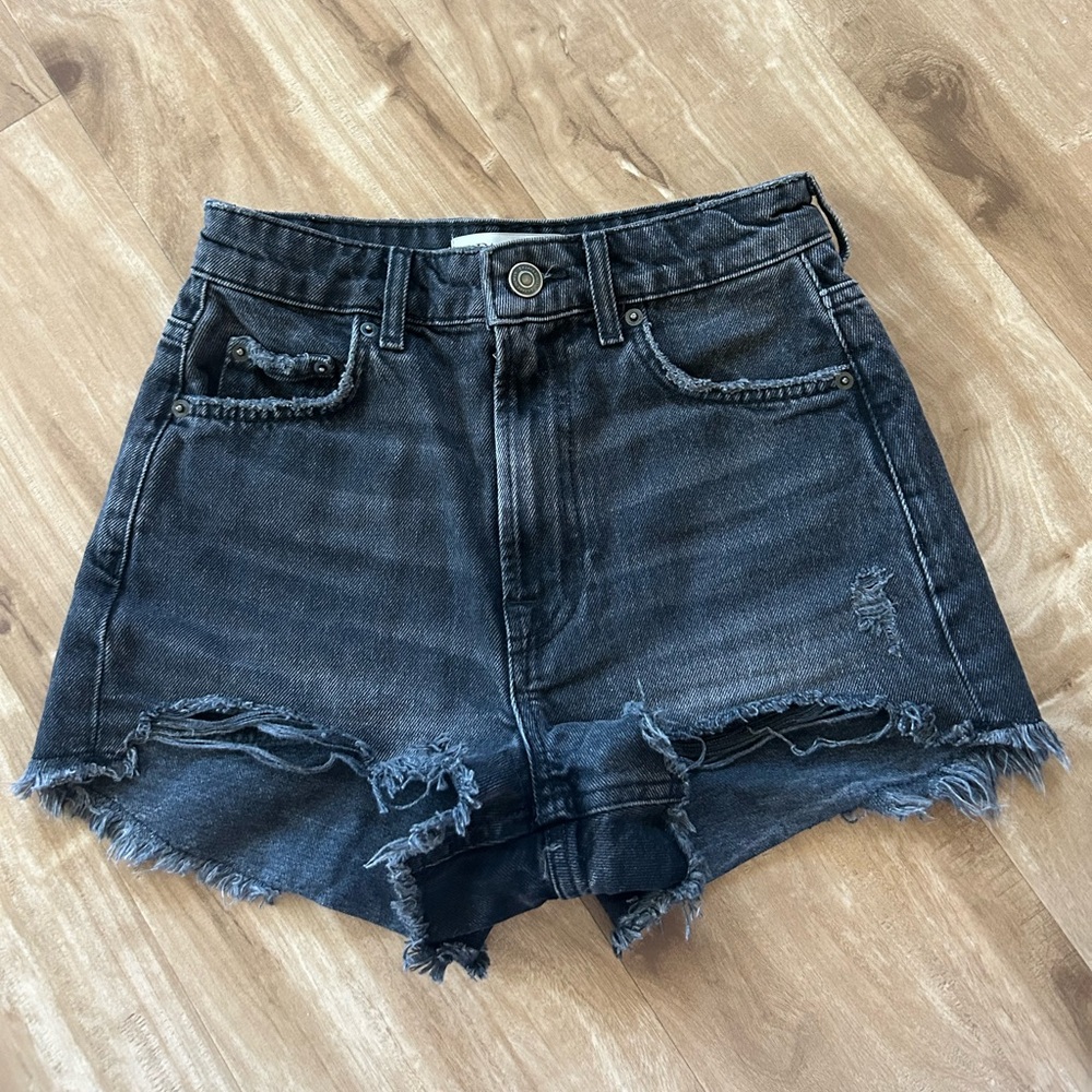 Zara Shorts - Size 0